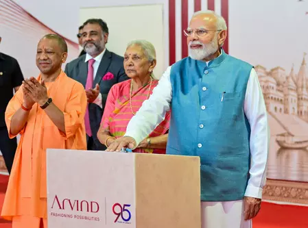 पीएम मोदी ने कहा- यूपी में बेटियों की सुरक्षा पर योगी जी को थैंक्यू बोलो