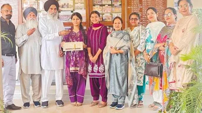 शिक्षा के क्षेत्र में दसमेश गल्र्स कॉलेज की शानदार उपलब्धि