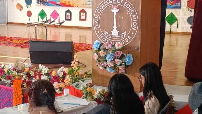 युथ फेस्टिवल विद्यार्थियों को पंजाब की संस्कृति से जोड़ने का सशक्त माध्यम : अविनाश राय खन्ना